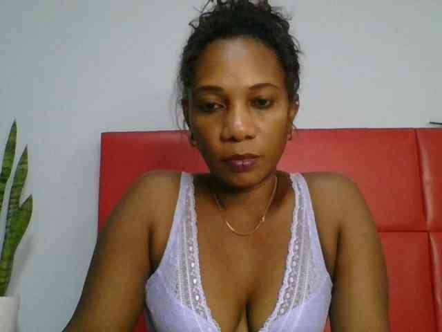 Faozia webcam