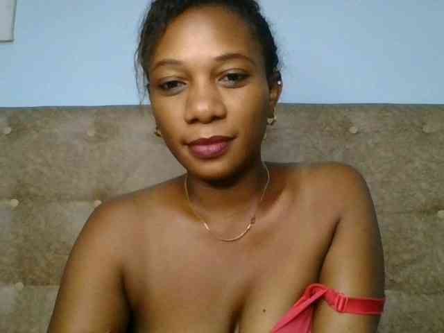 Faozia webcam