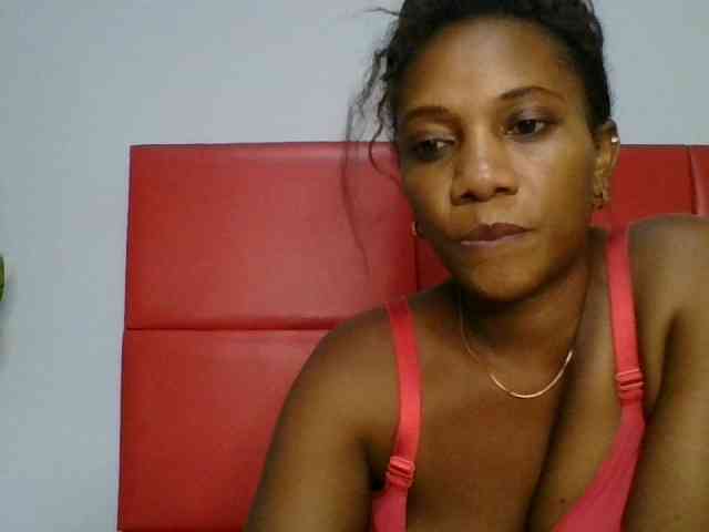 Faozia webcam