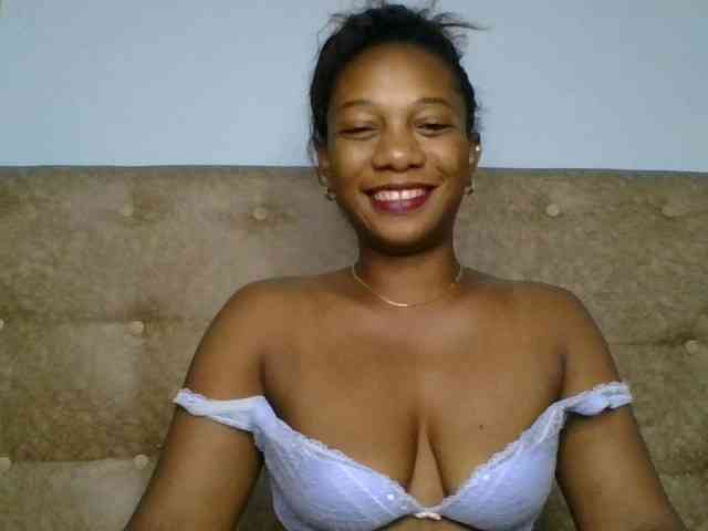 Faozia webcam