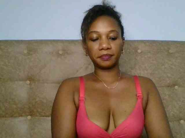 Faozia webcam