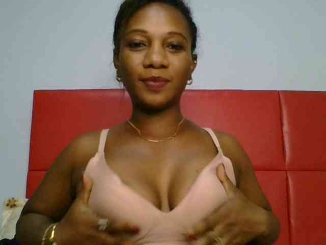 Faozia webcam