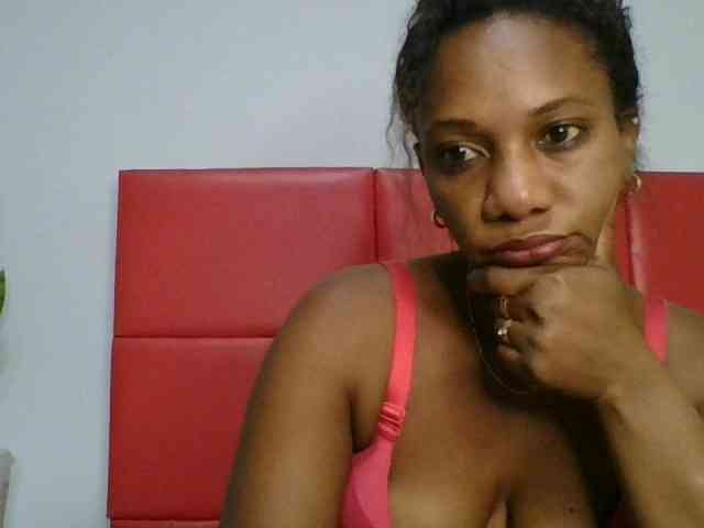 Faozia webcam