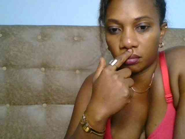 Faozia webcam