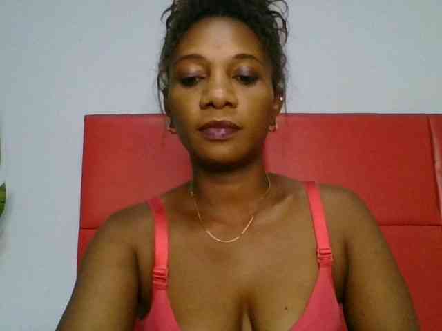 Faozia webcam