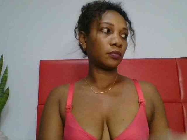 Faozia webcam