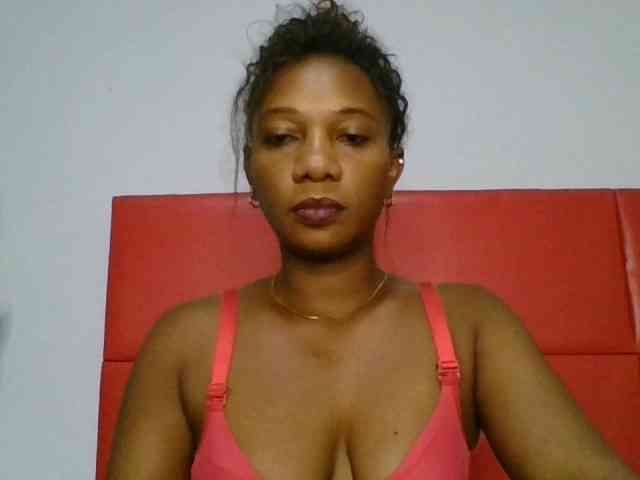 Faozia webcam