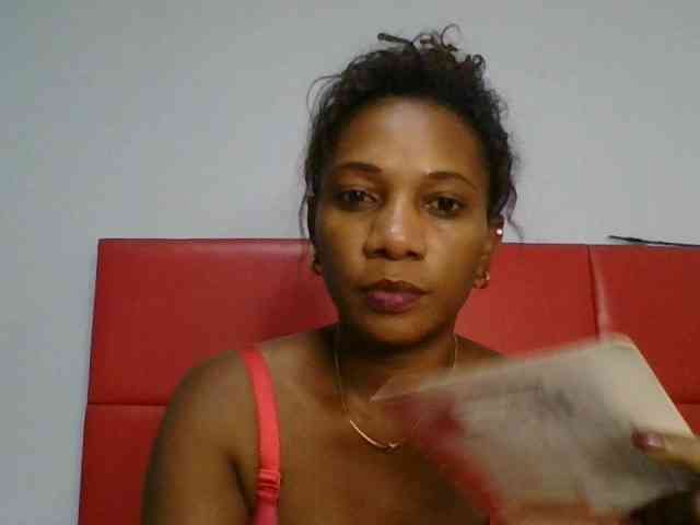 Faozia webcam