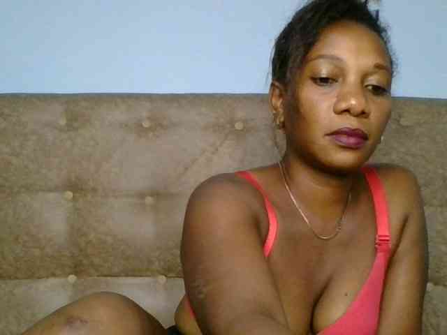 Faozia webcam