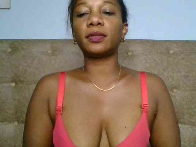 Faozia webcam