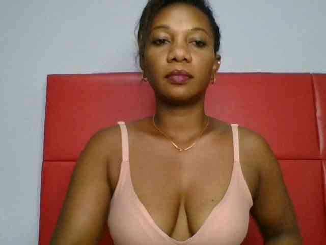 Faozia webcam