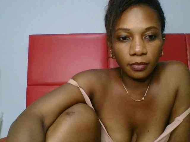 Faozia webcam