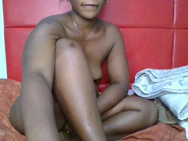 Faozia webcam