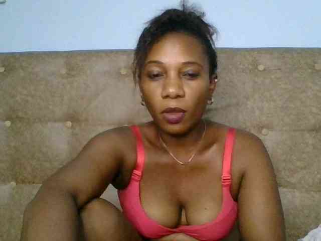 Faozia webcam