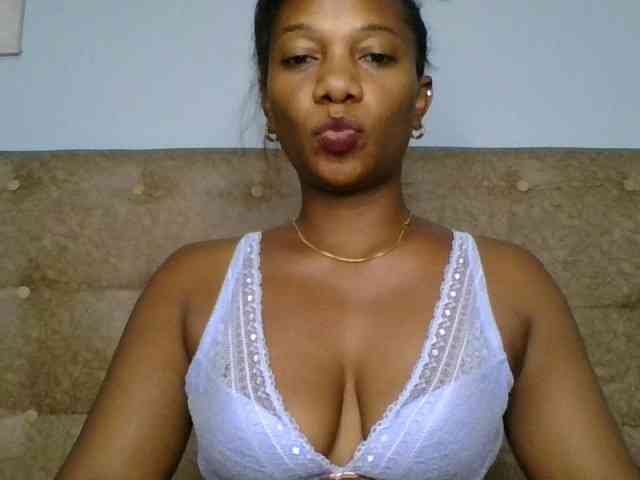 Faozia webcam