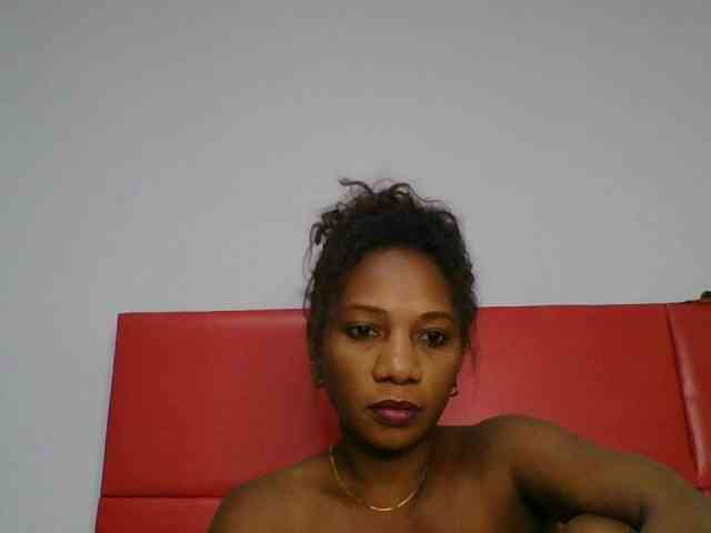 Faozia webcam