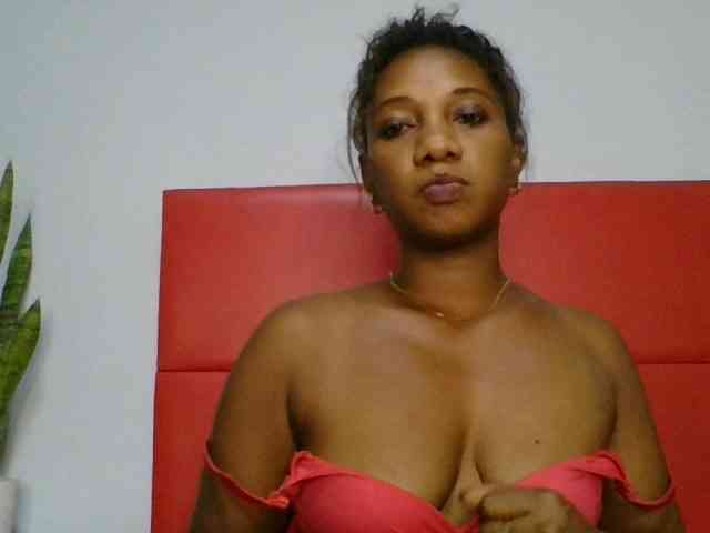Faozia webcam