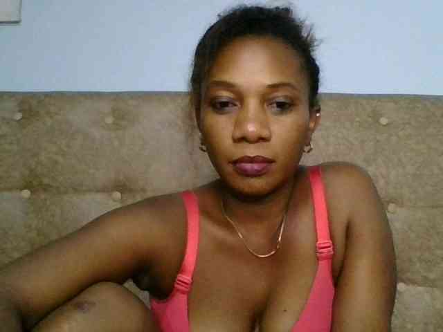 Faozia webcam