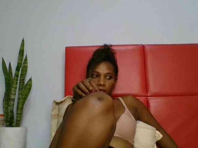 Faozia webcam