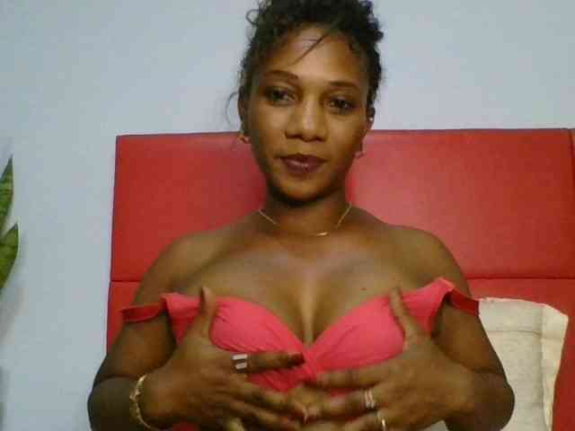 Faozia webcam