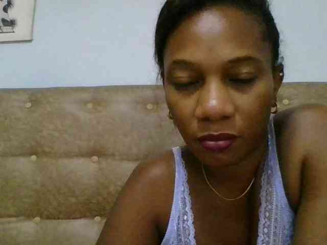 Faozia webcam