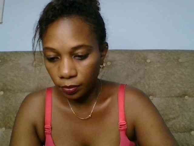 Faozia webcam