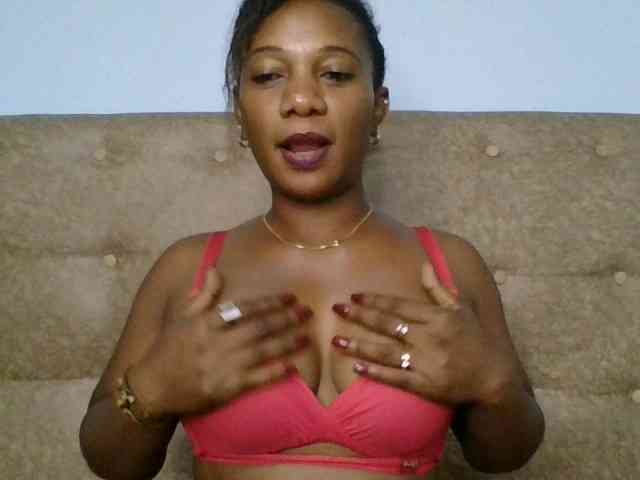 Faozia webcam