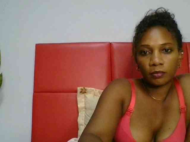 Faozia webcam