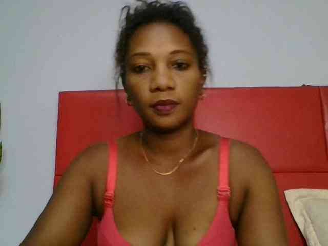 Faozia webcam