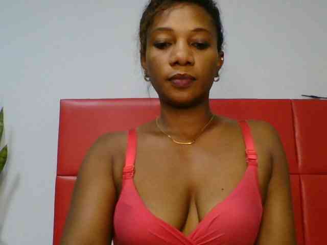 Faozia webcam