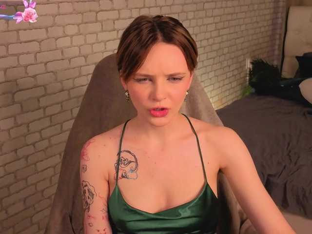 KiraMountrays from BongaCams is Freechat