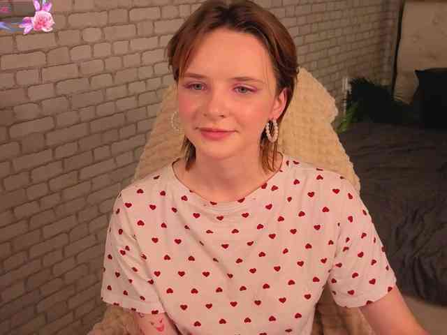 KiraMountrays webcam