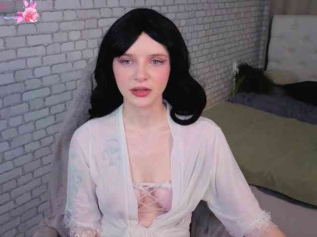 KiraMountrays webcam