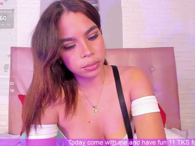 VictoriiaCross's BongaCams show and profile