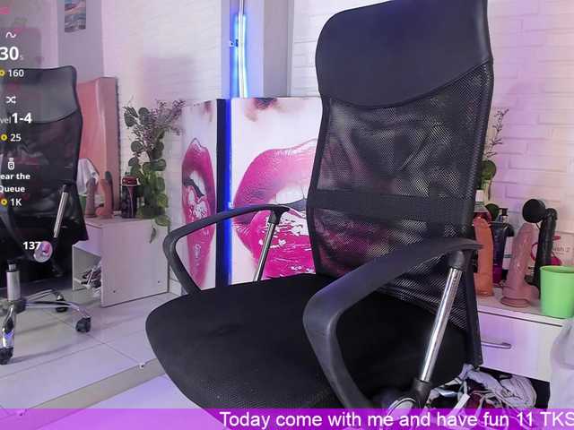 VictoriiaCross webcam