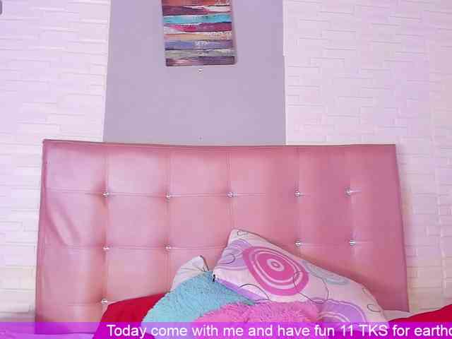 VictoriiaCross webcam