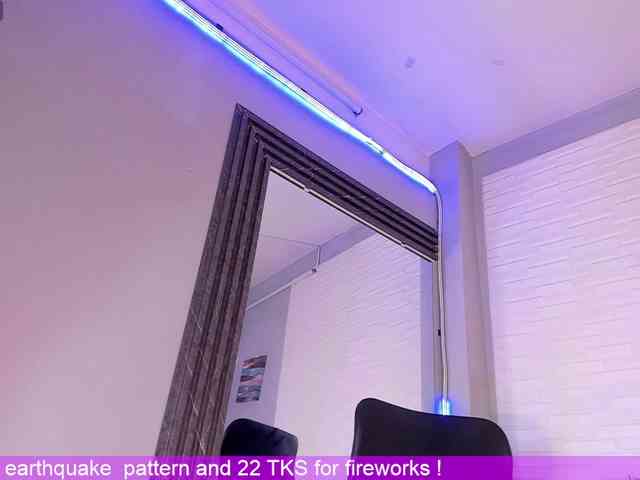 VictoriiaCross webcam