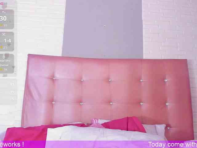 VictoriiaCross webcam