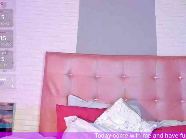 VictoriiaCross webcam