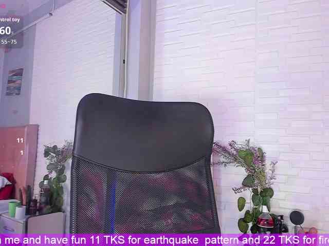 VictoriiaCross webcam