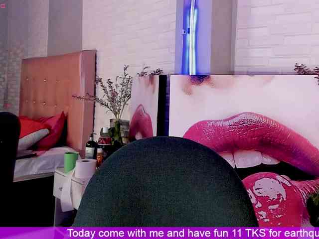 VictoriiaCross webcam