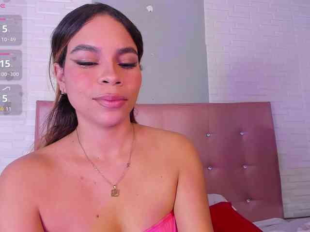 VictoriiaCross webcam