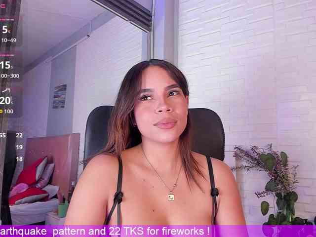 VictoriiaCross webcam