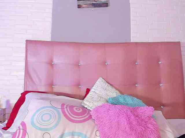 VictoriiaCross webcam