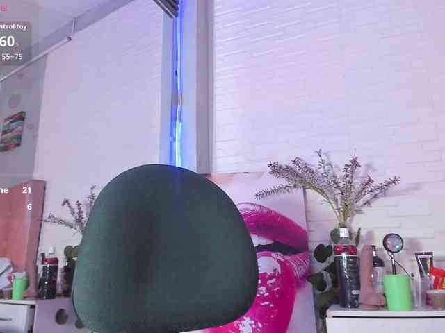 VictoriiaCross webcam