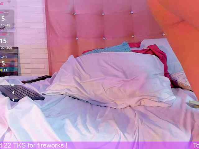 VictoriiaCross webcam