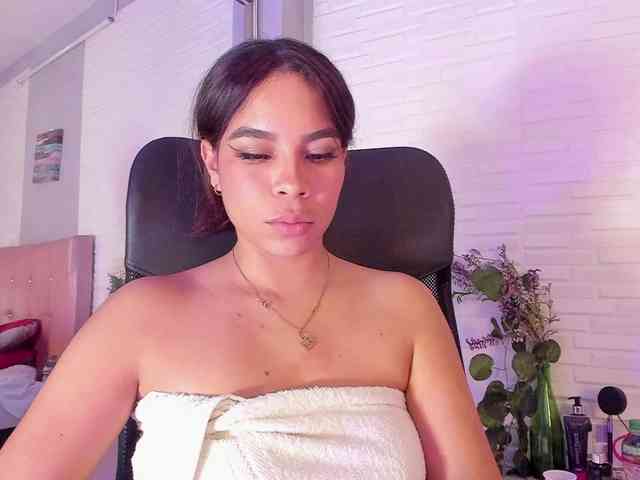 VictoriiaCross webcam