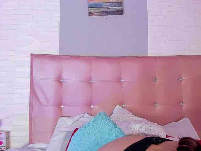 VictoriiaCross webcam