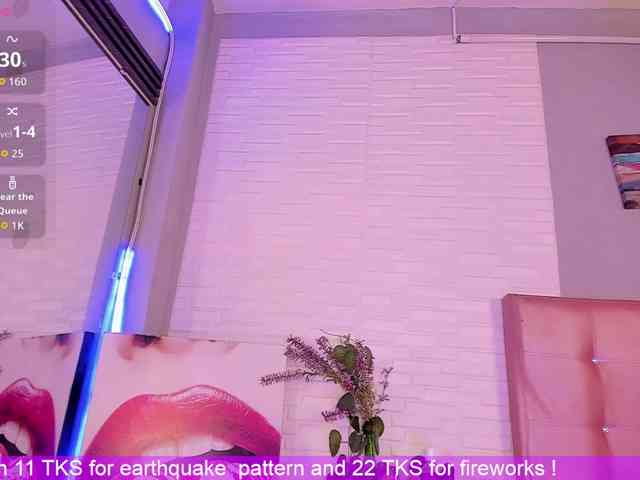 VictoriiaCross webcam