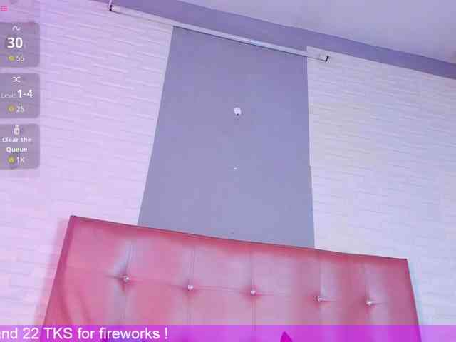 VictoriiaCross webcam